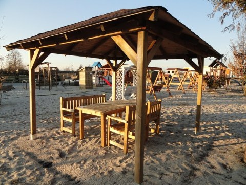 Altana Merida (354cm x 354cm) Altana Merida (354cm x 354cm)