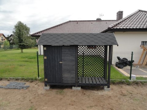Drewutnia + schowek na narzędzia Drewutnia + schowek na narzędzia